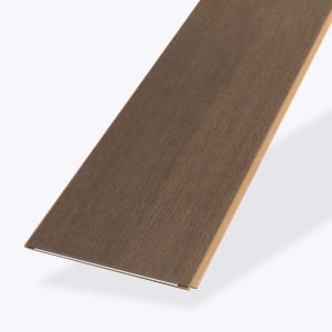 A single Veneto Oak R&Q rectangular plank with a smooth finish and natural wood grain is shown at an angle on a light gray background, featuring clean edges.