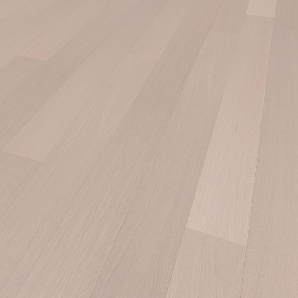 Everglade Oak R&Q* features light-colored wood flooring with smooth, wide planks in a staggered layout. The natural grain texture and subtle matte finish are visible, with the image angled to highlight depth and craftsmanship.