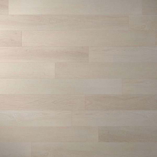 Carolina features a light-colored wooden floor with horizontal planks, showcasing subtle wood grain patterns and a smooth, even finish.